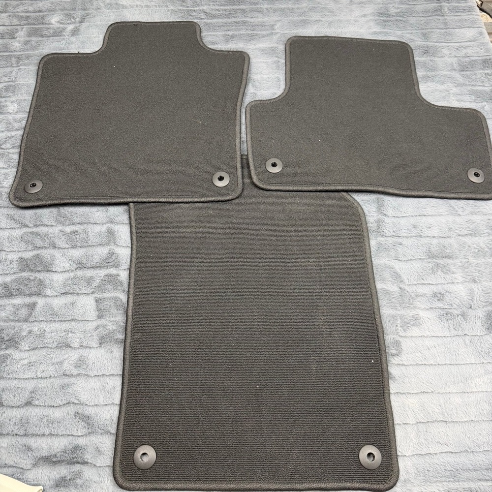 Volvo Carpet Floor Mat Set Black 32216564 32216565 32216567 3 Piece Genuine OEM